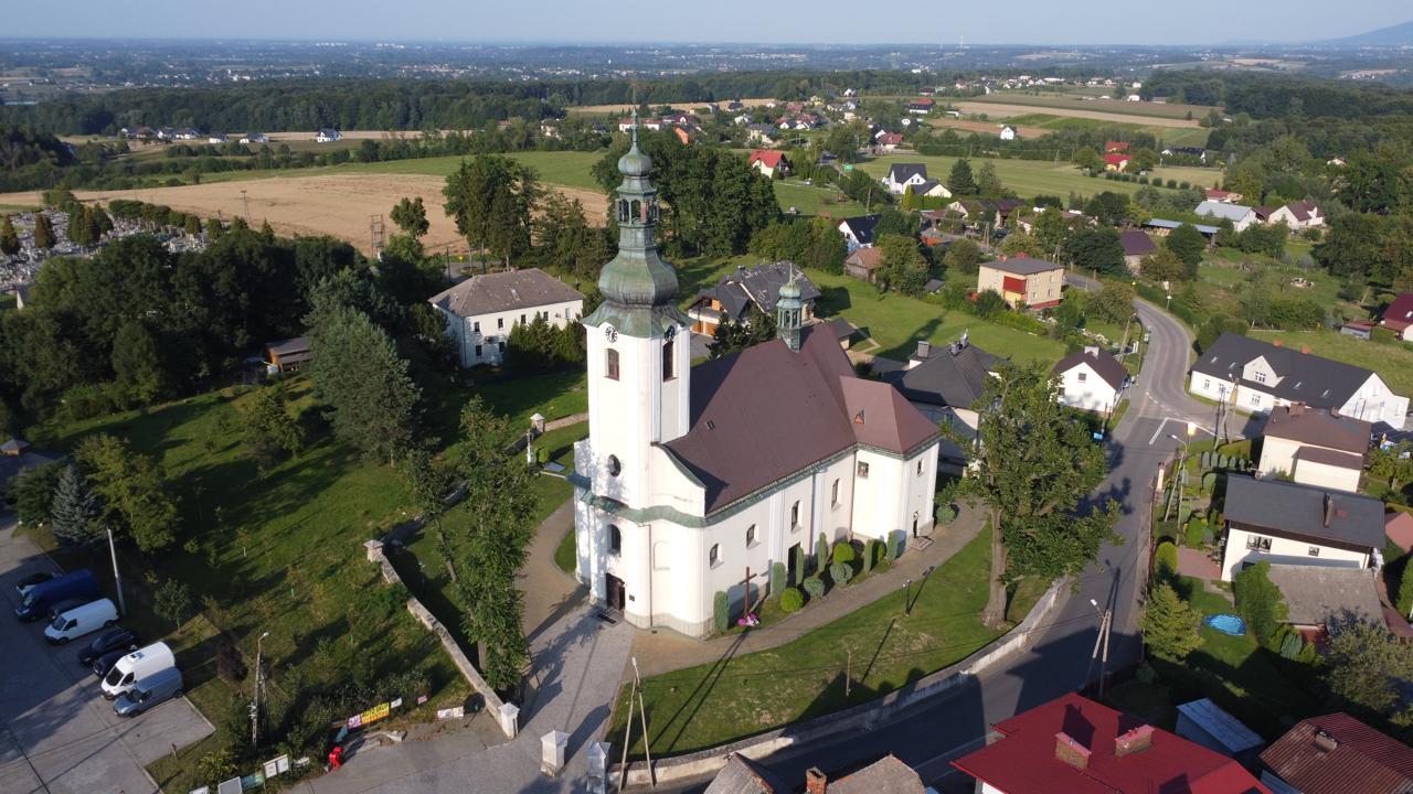 Zdjęcie kościoła parafialnego w Rudzicy